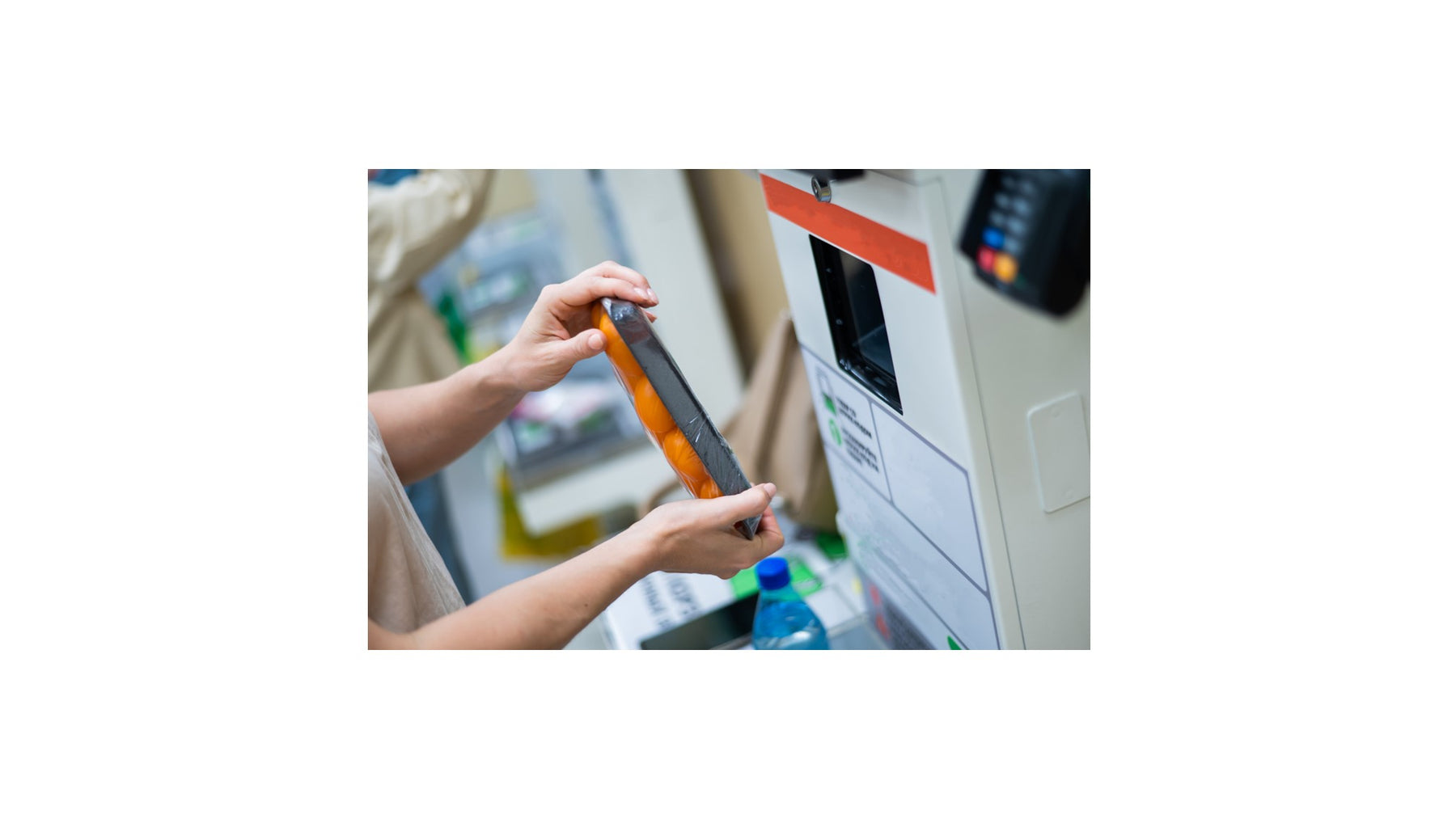 2D scan engine for self-checkout kiosk